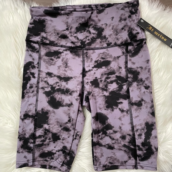 2 Piece Tie Dye Activewear Set - Bike Shorts and Sports Bra - Picture 5 of 16